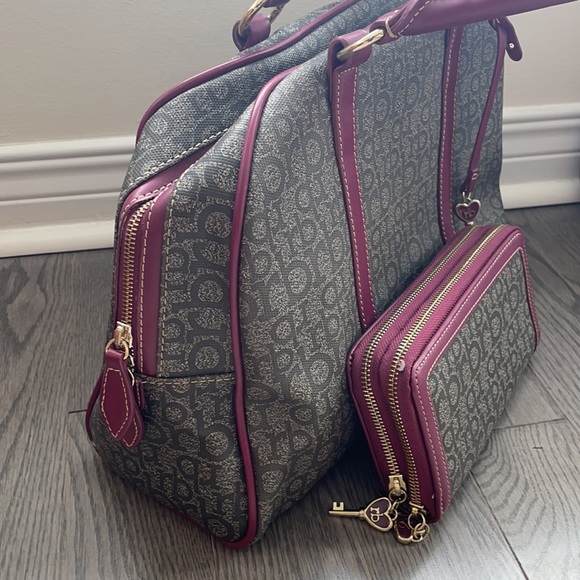 Rb hand/shoulder bag with matching wallet. - Picture 4 of 4